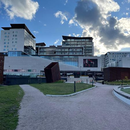 Tapiola Oak Apartment Эспоо Экстерьер фото