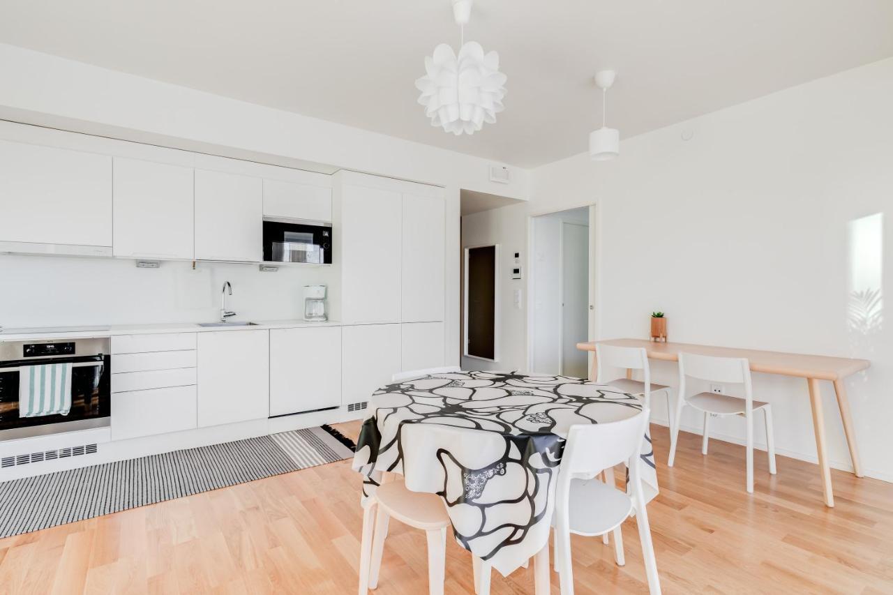 Tapiola Oak Apartment Эспоо Экстерьер фото