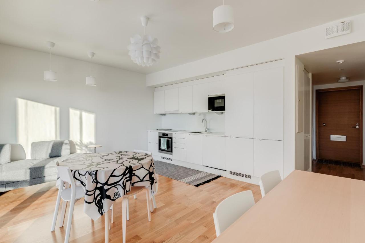 Tapiola Oak Apartment Эспоо Экстерьер фото
